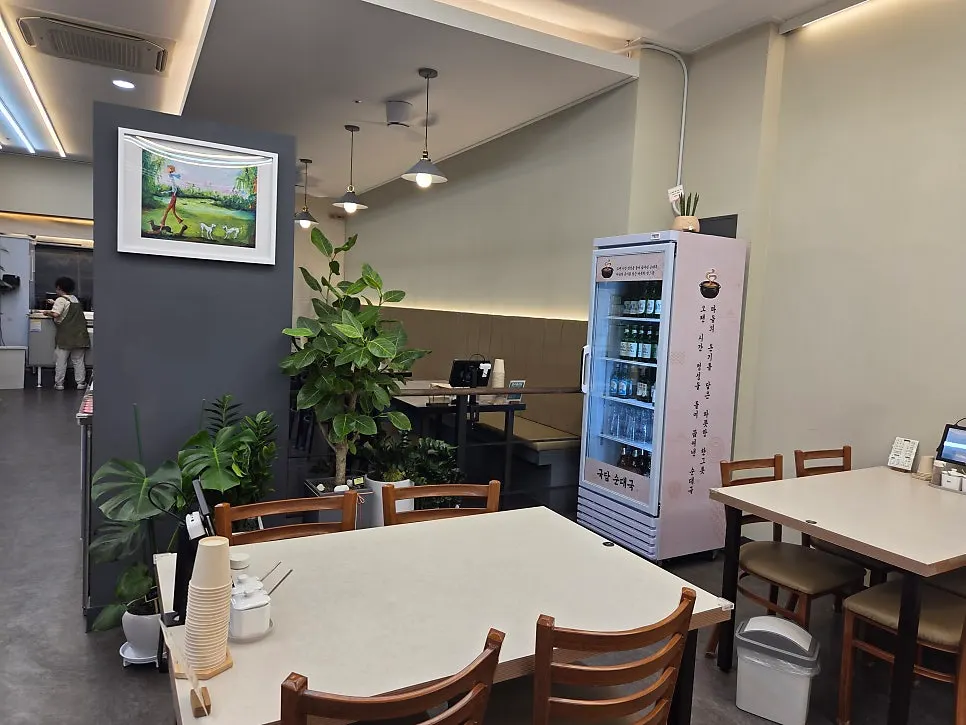Interior of Gukdam Sundaeguk with widely spaced tables