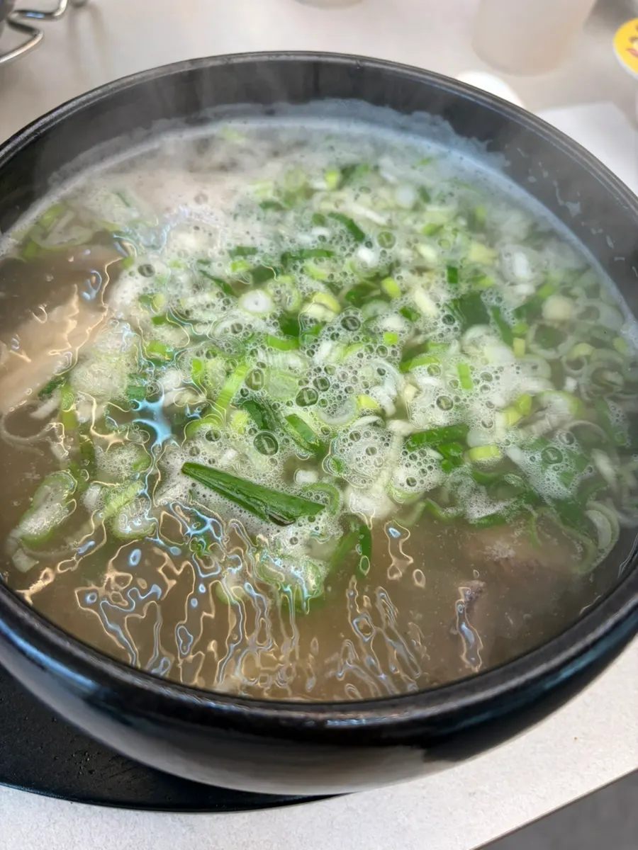 소금에 찍어 먹는 찰순대
