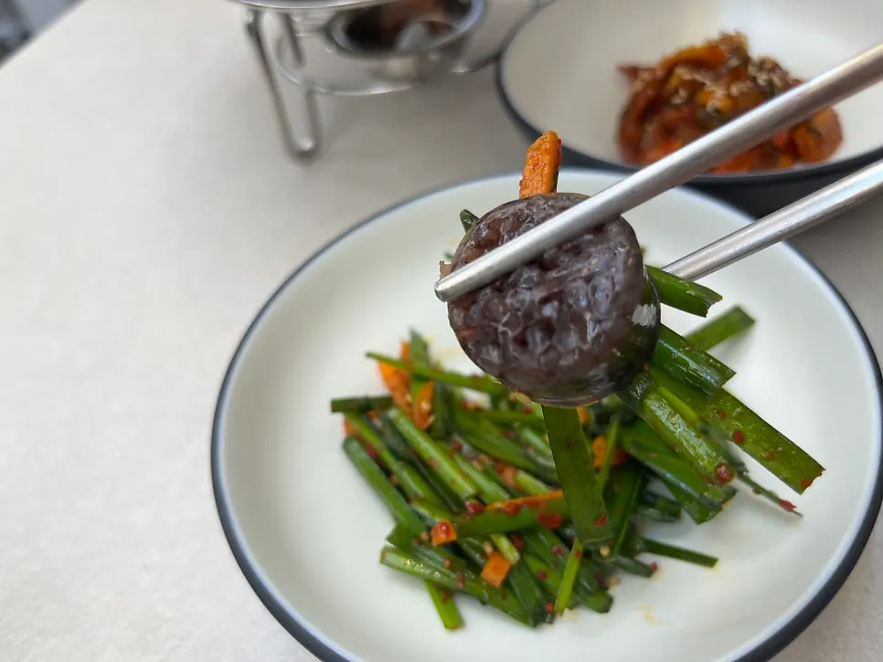 Chewy chal sundae side dish