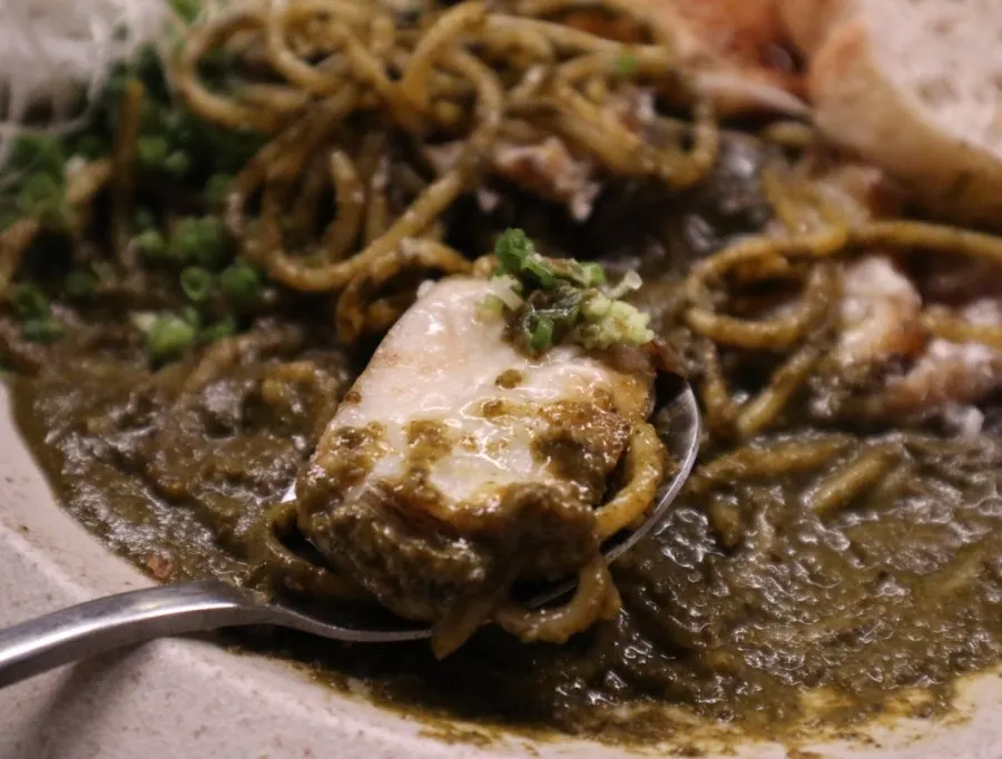 Pasta noodles tossed in rich abalone intestine sauce