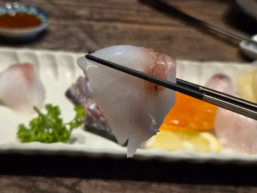 Plating of fresh aged sashimi