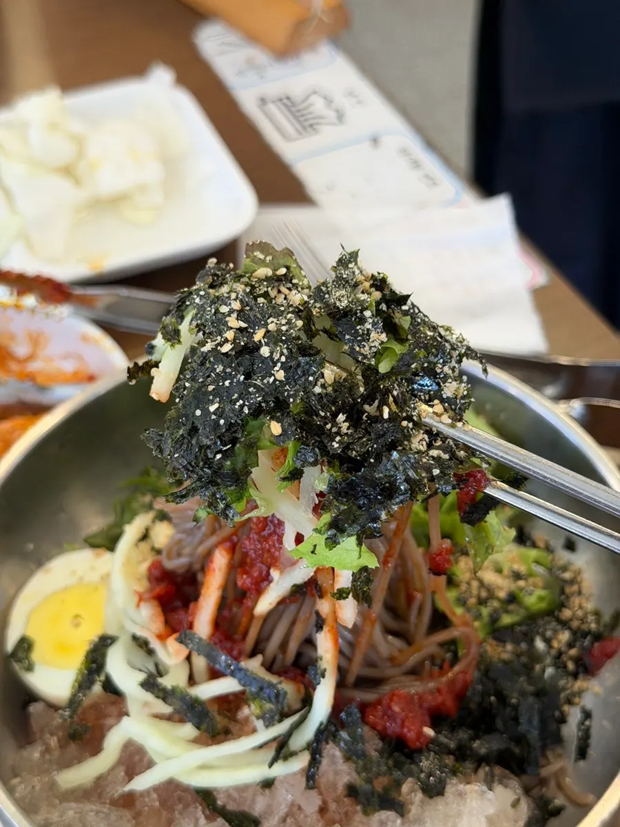 Tangy bibim buckwheat makguksu