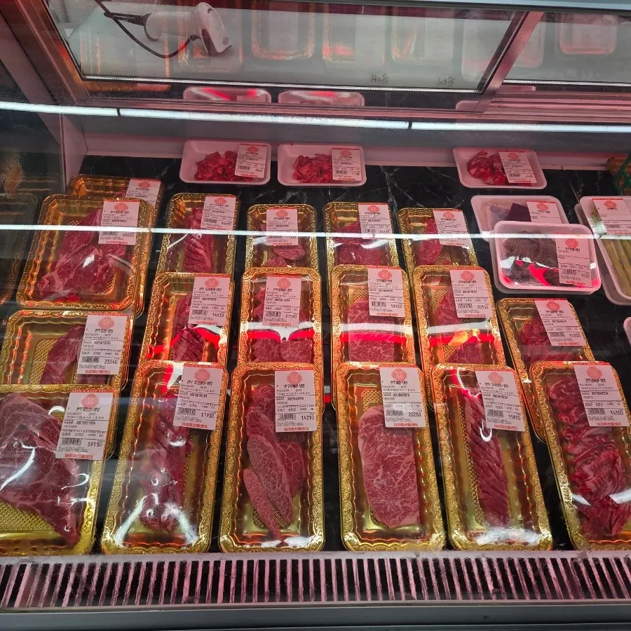 Beef displayed in the Ari Chuksan refrigerated showcase