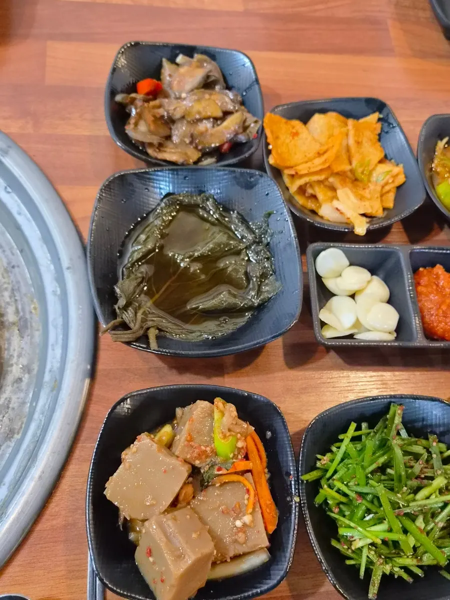 Dakgalbi grilled over charcoal rather than a hot plate