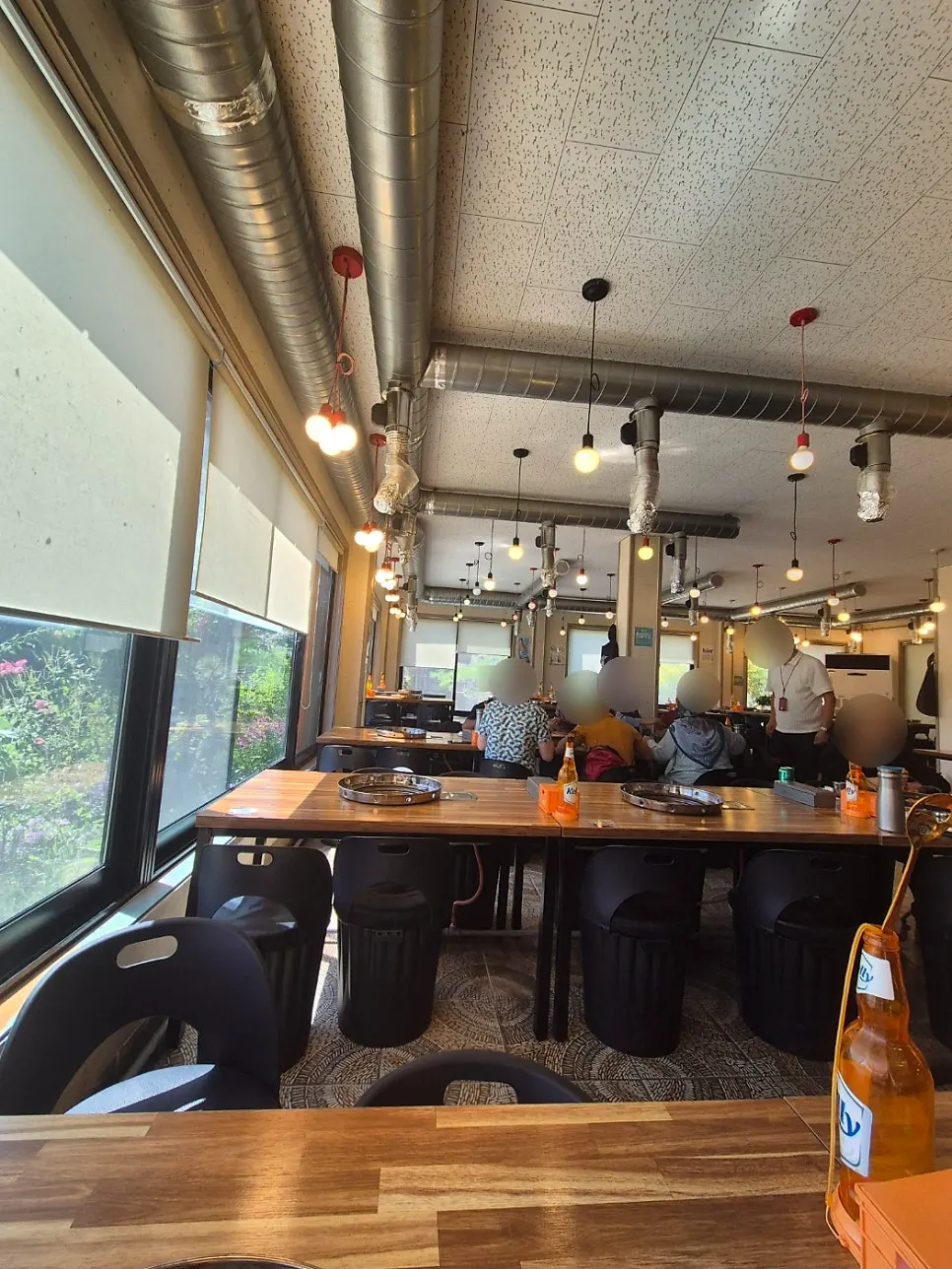 Table layout at Jayeon Dakgalbi