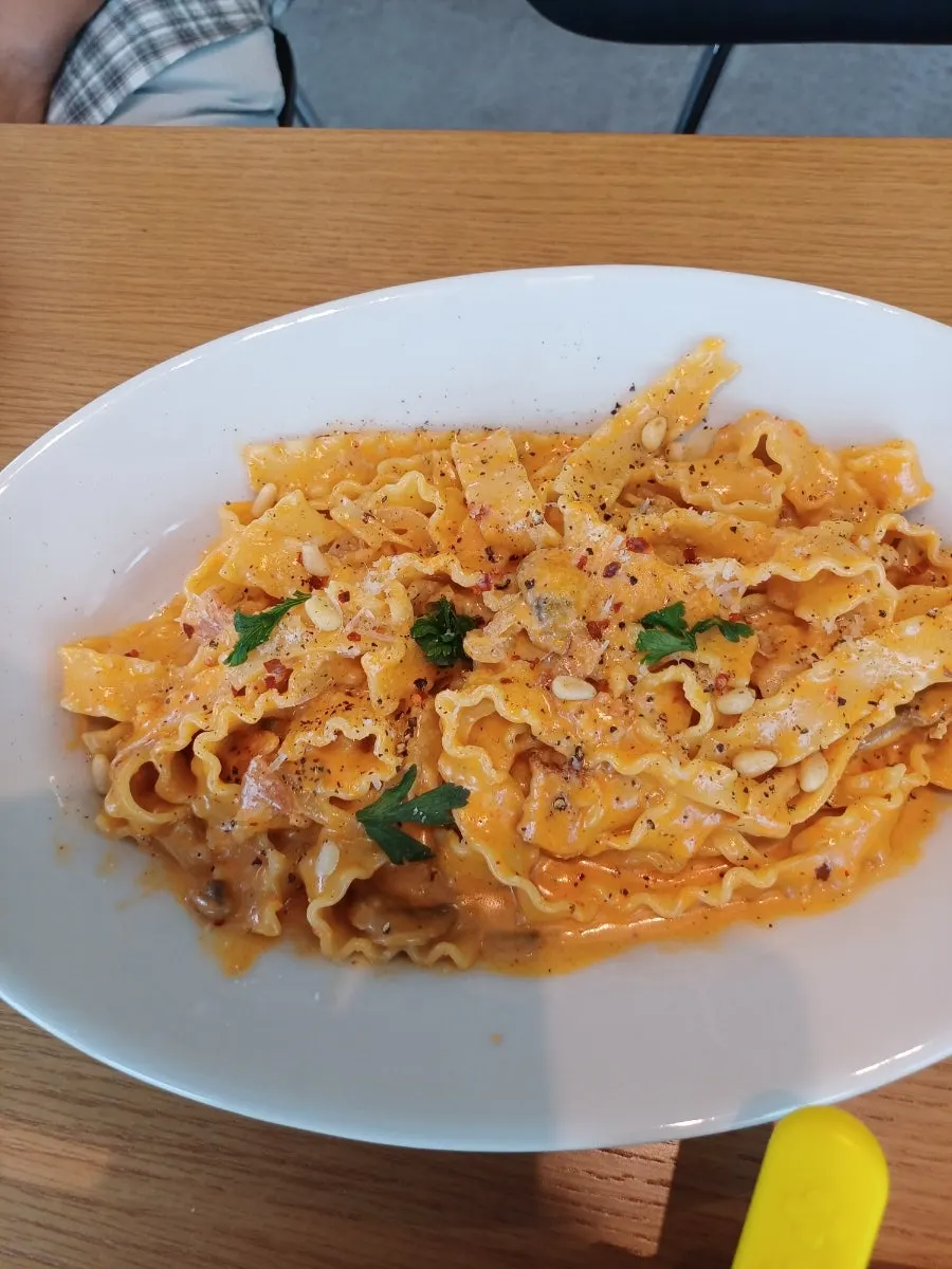 베이컨 로제 피놀리 파스타