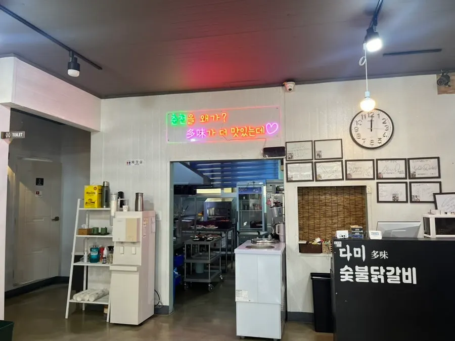 유모차도 들어가는 넓은 홀 내부