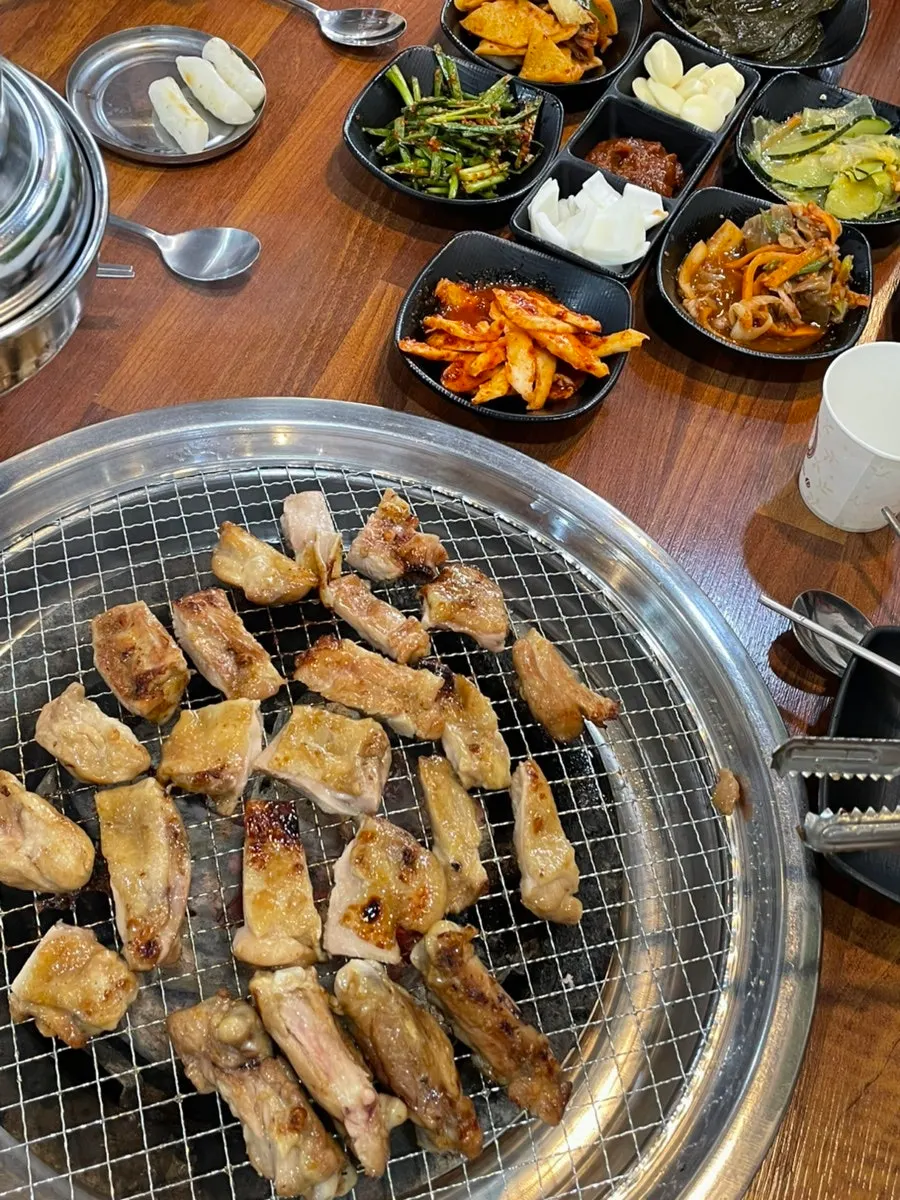 Soy-sauce dakgalbi before being placed on the charcoal grill