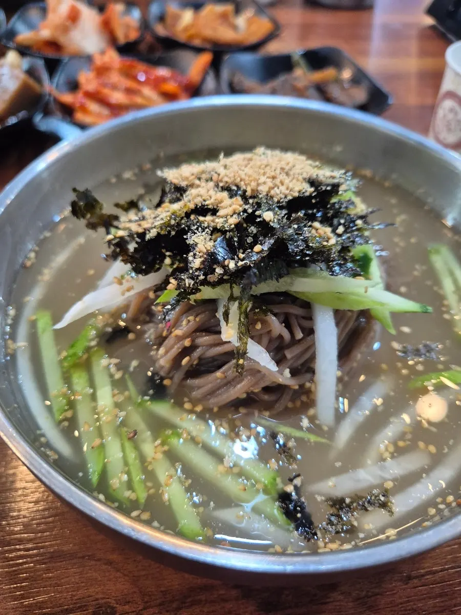 A bowl of bibim-makguksu