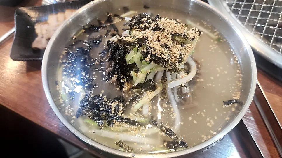 점심특선으로 나온 물막국수