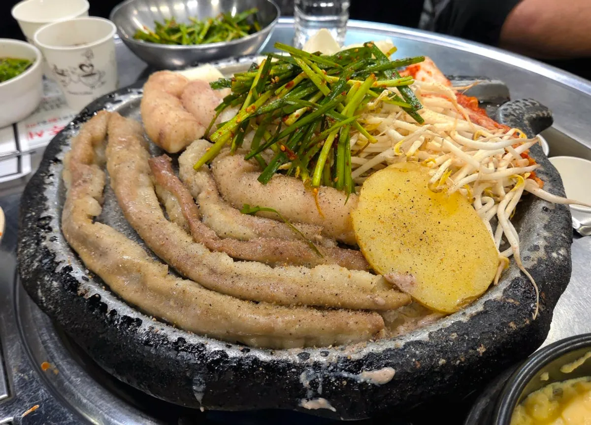 Hanwoo gopchang and daechang on the grill
