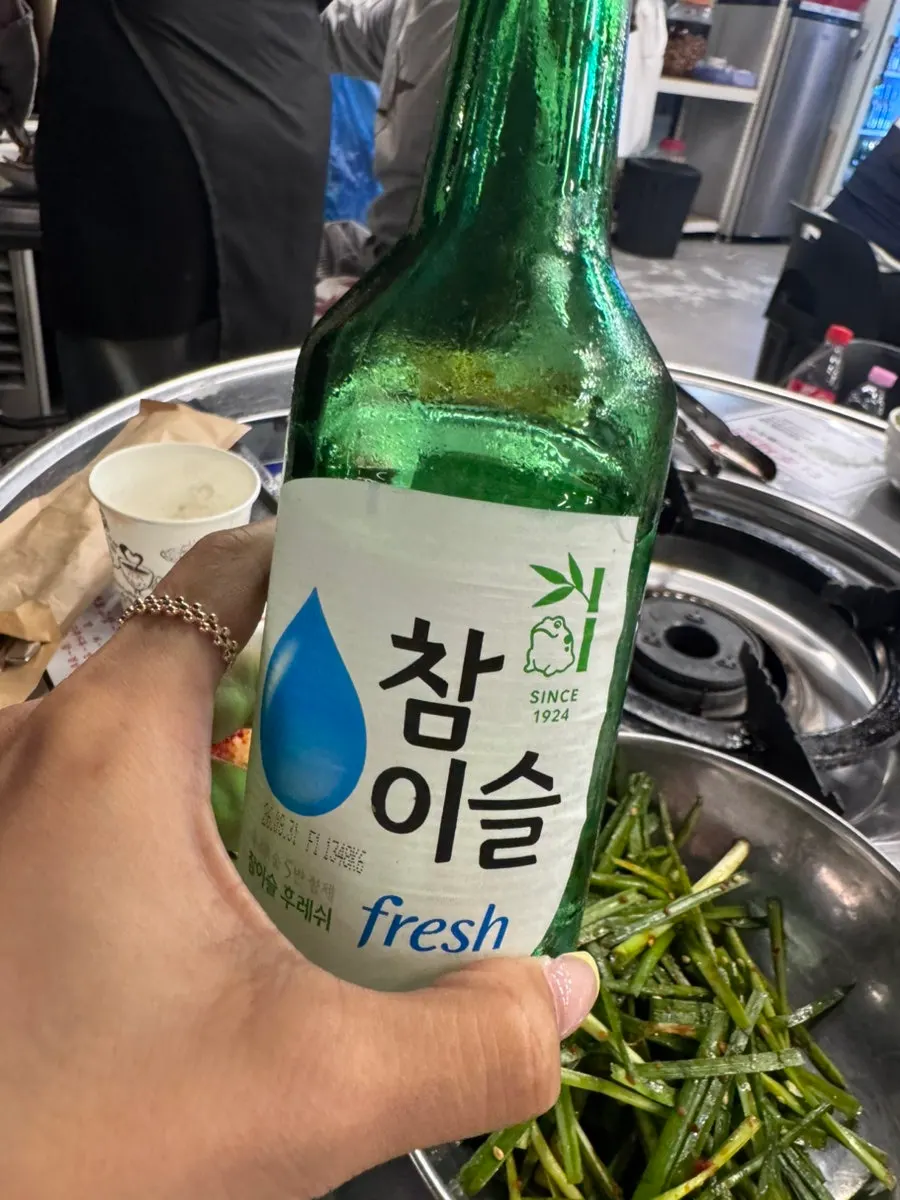 즉석에서 잘라 주는 김치