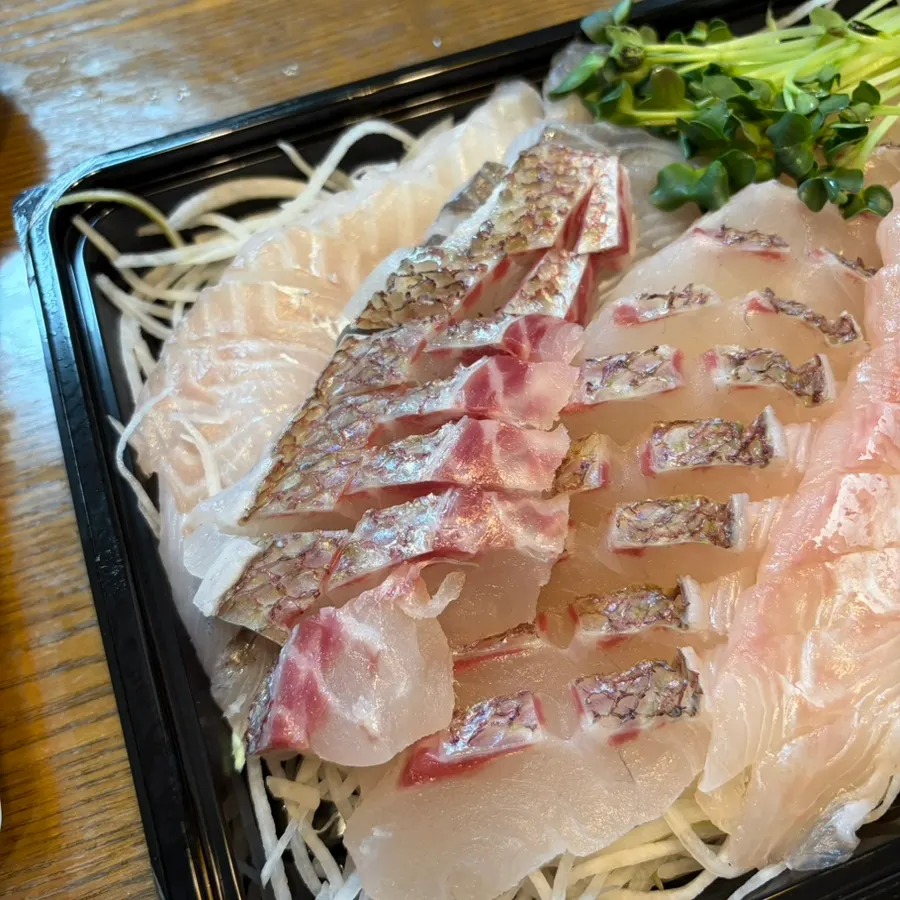 두툼하게 썰린 농광참회