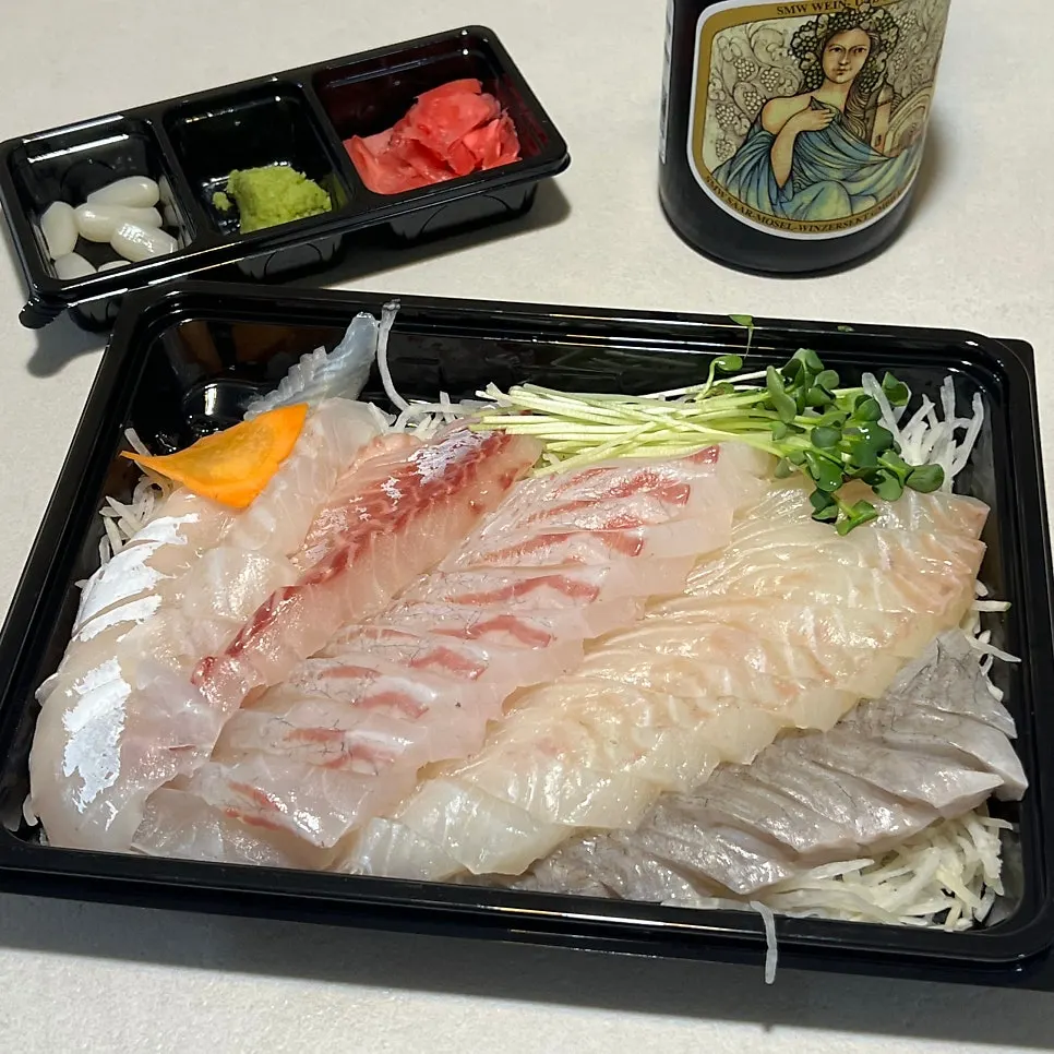 Visiting Yeongjae Susan at Garak Market seafood section