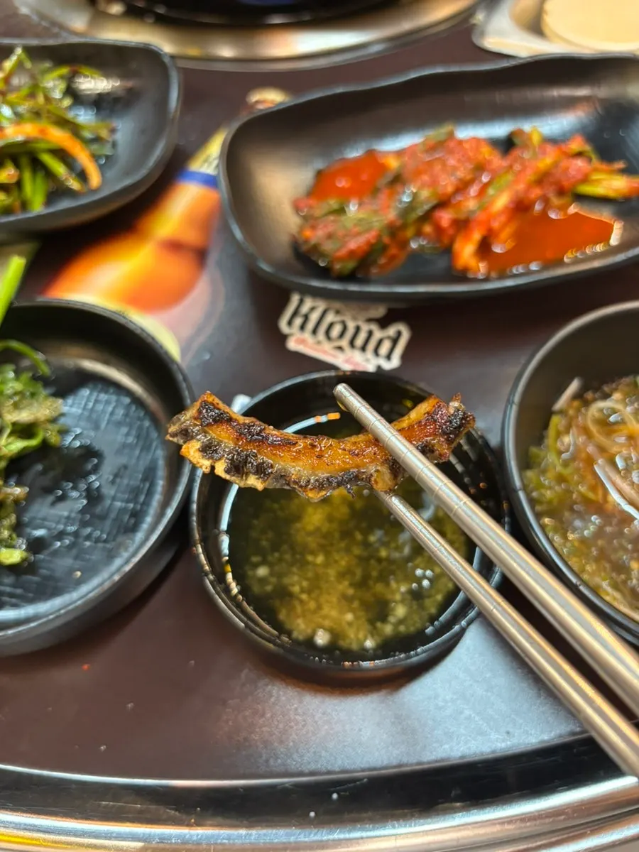 바삭하게 구워진 한우곱창