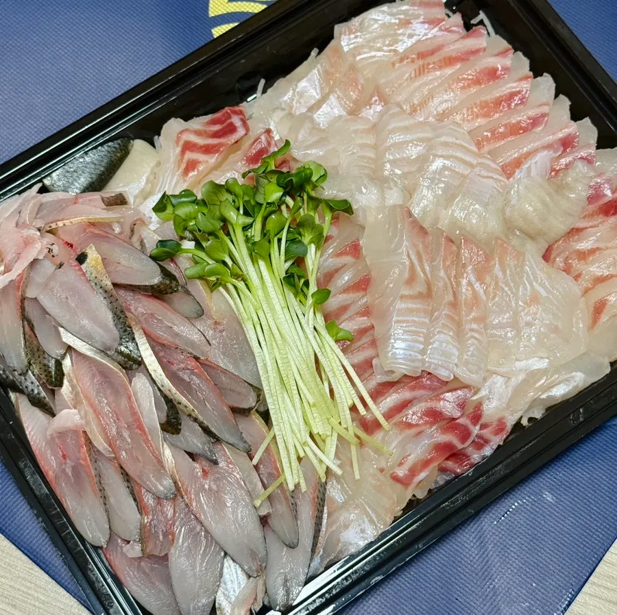 Home-plated jeon-gwang-cham-hoe sashimi spread