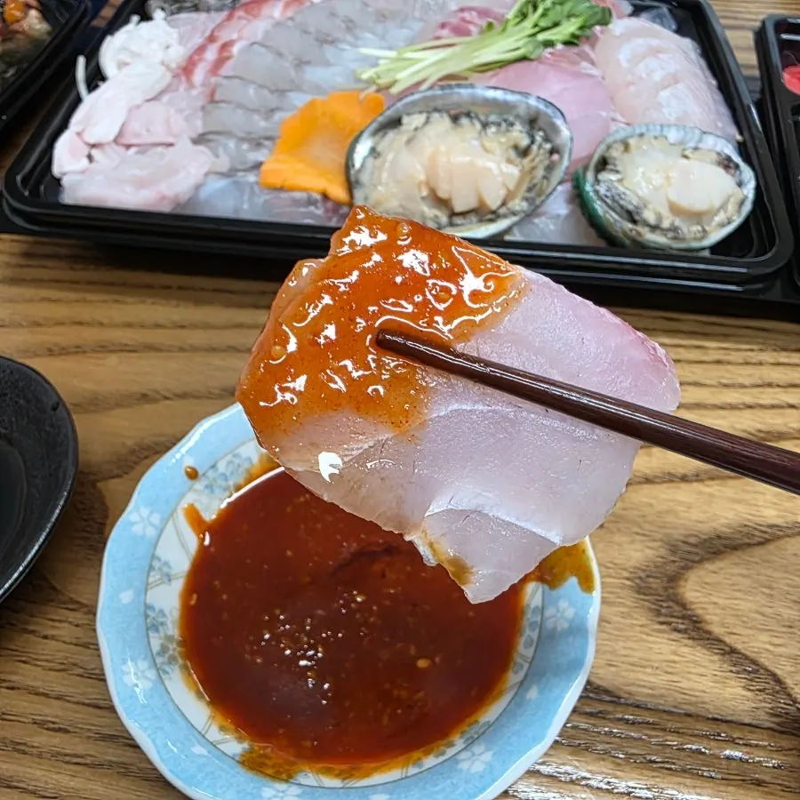 다음날 끓여 먹은 서더리탕 한 그릇