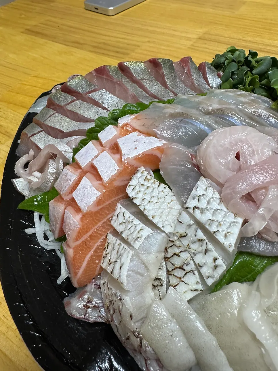 Assorted sashimi platter with mullet belly and salmon belly