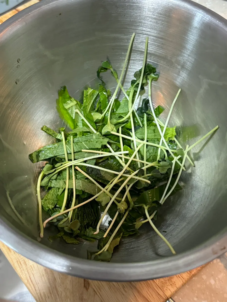 채 썬 깻잎 손질 과정