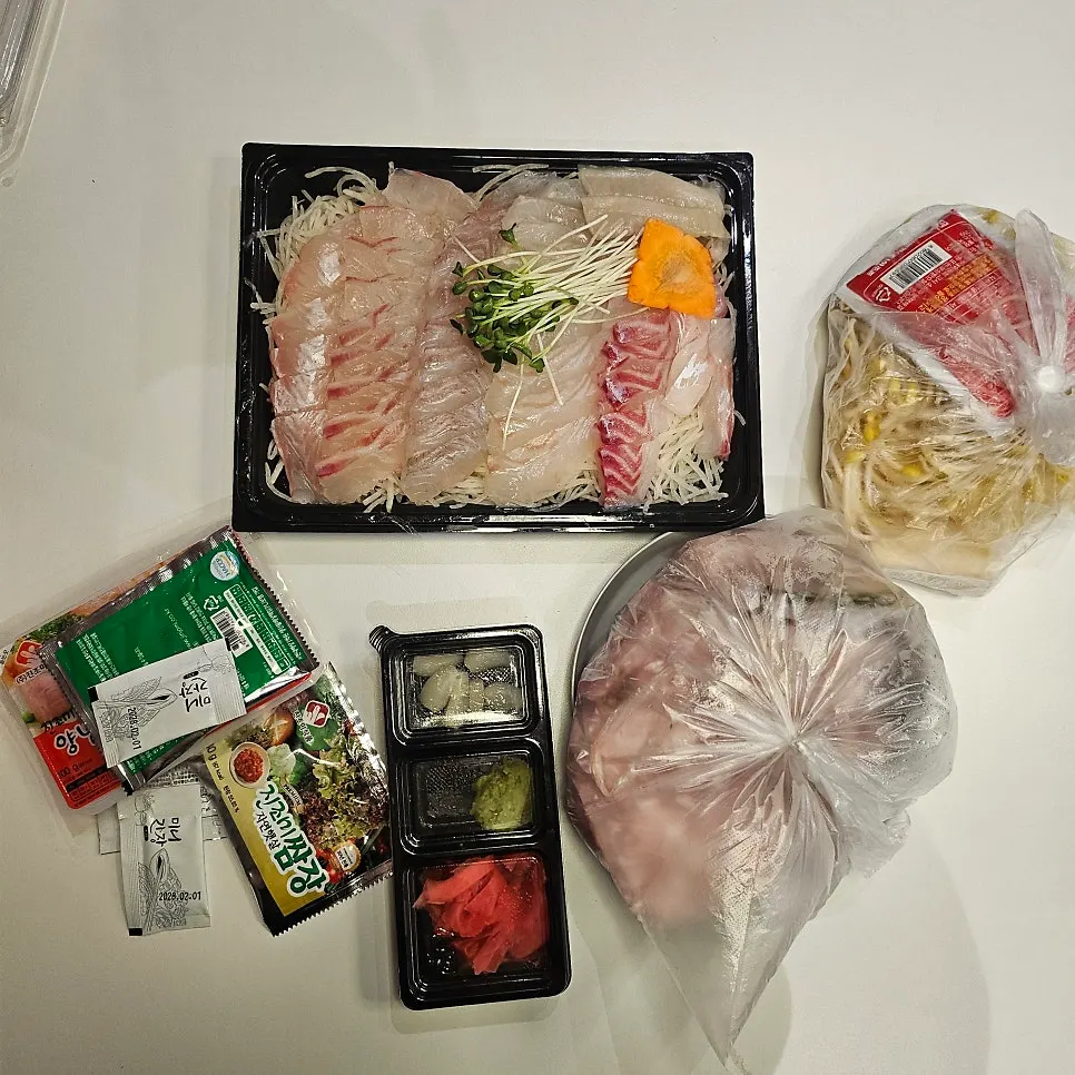 The full takeout spread laid out at home