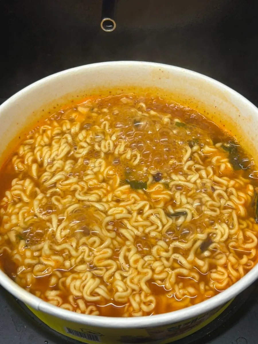 회크닉 마무리로 끓인 한강라면