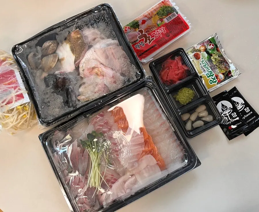 전광참회와 연어 포장 전체 구성