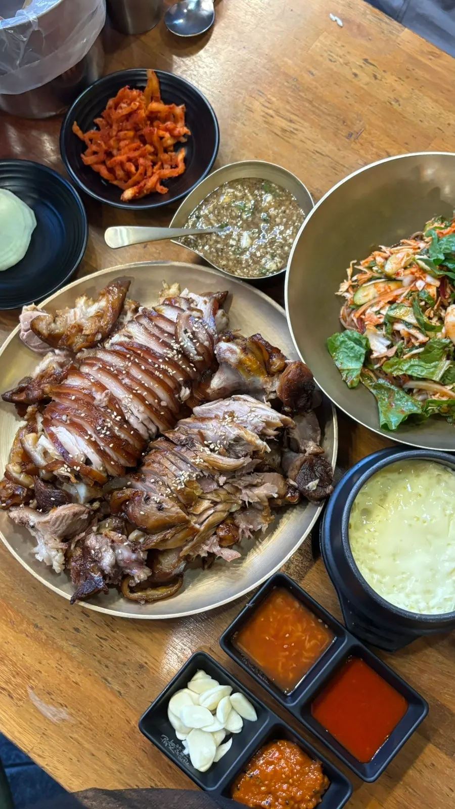 마늘족발 중자와 막국수 세트 한 상