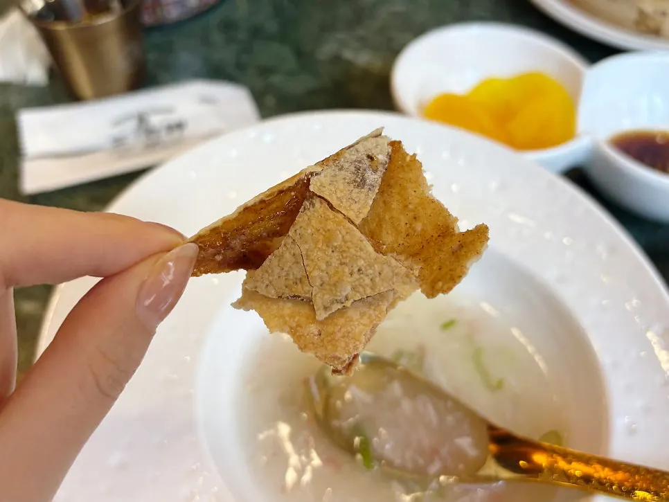 Sugar-coated inside of the gonggalppang