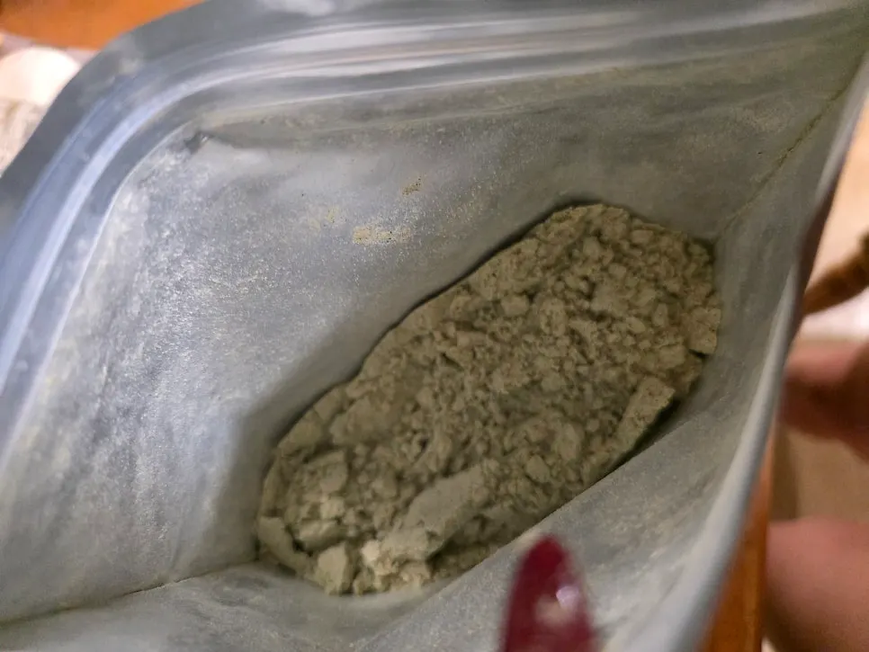 Heukseon grain powder next to the finished drink