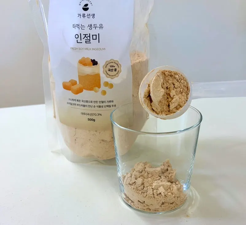 The finished injeolmi soy milk drink, homemade café-style
