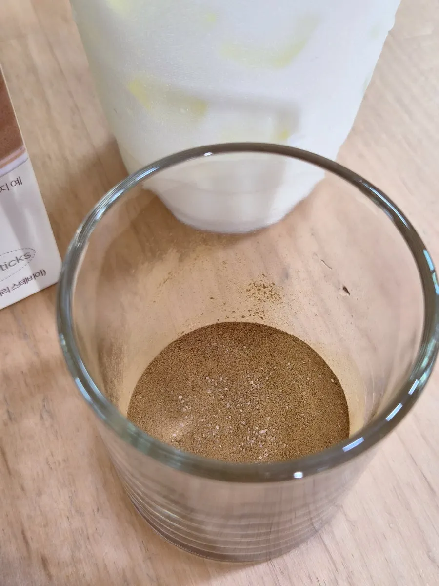 Low-sugar milk tea made with soy milk
