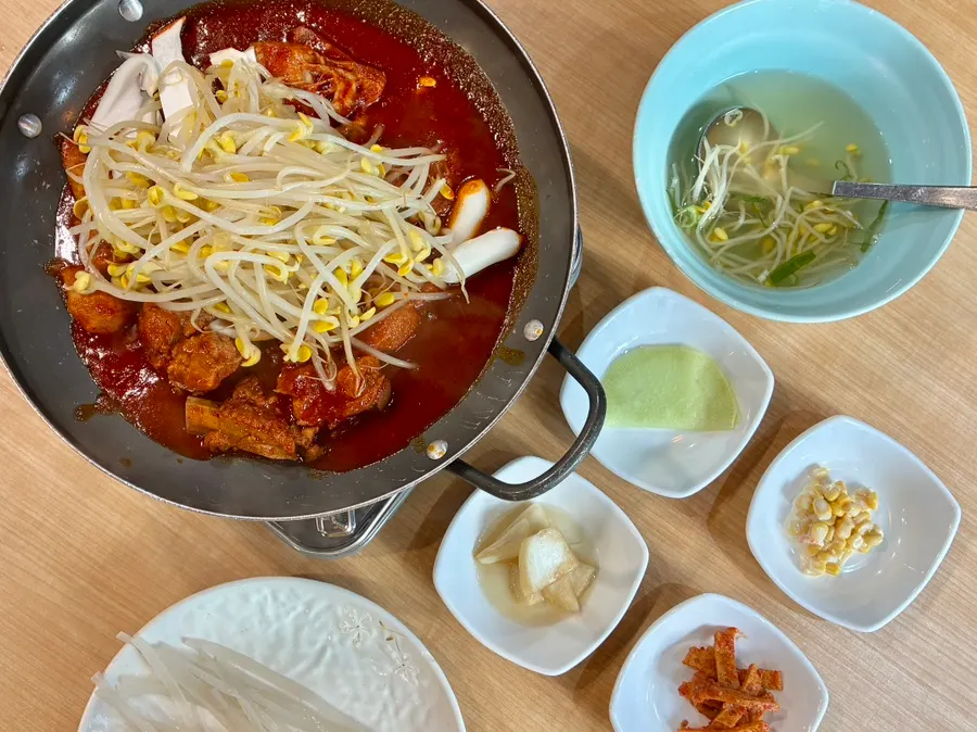 Introduction to a visit to Gim Myeongtae Spicy Braised Short Ribs in Gasan-dong