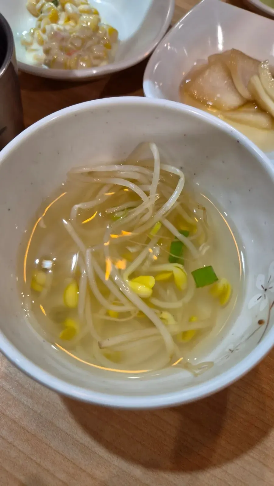 식사 후 준비된 커피 코너