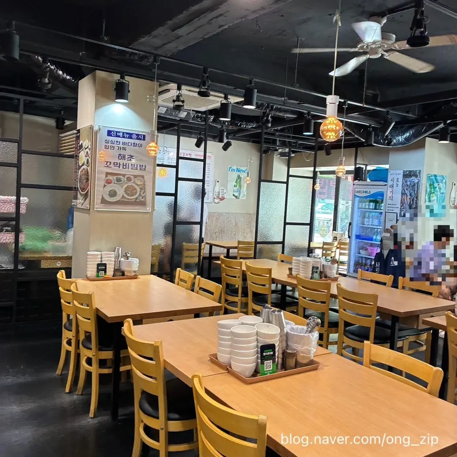 The area around the entrance of Gim Myeongtae Spicy Braised Short Ribs Gasan Branch