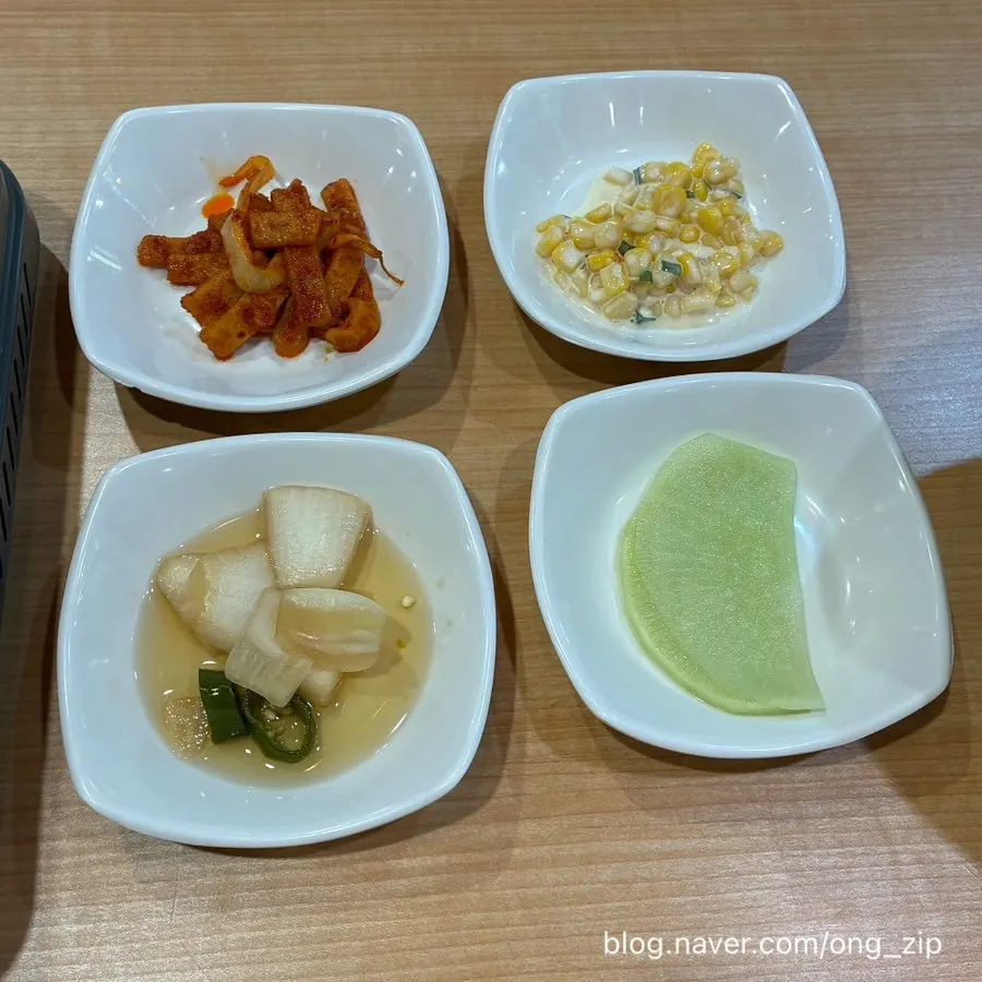 The default bean sprout soup served with the meal