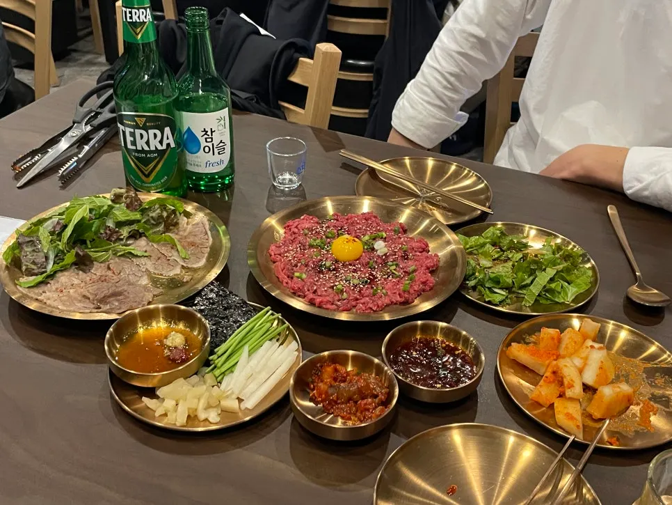 가산디지털단지 육향 매장 전경