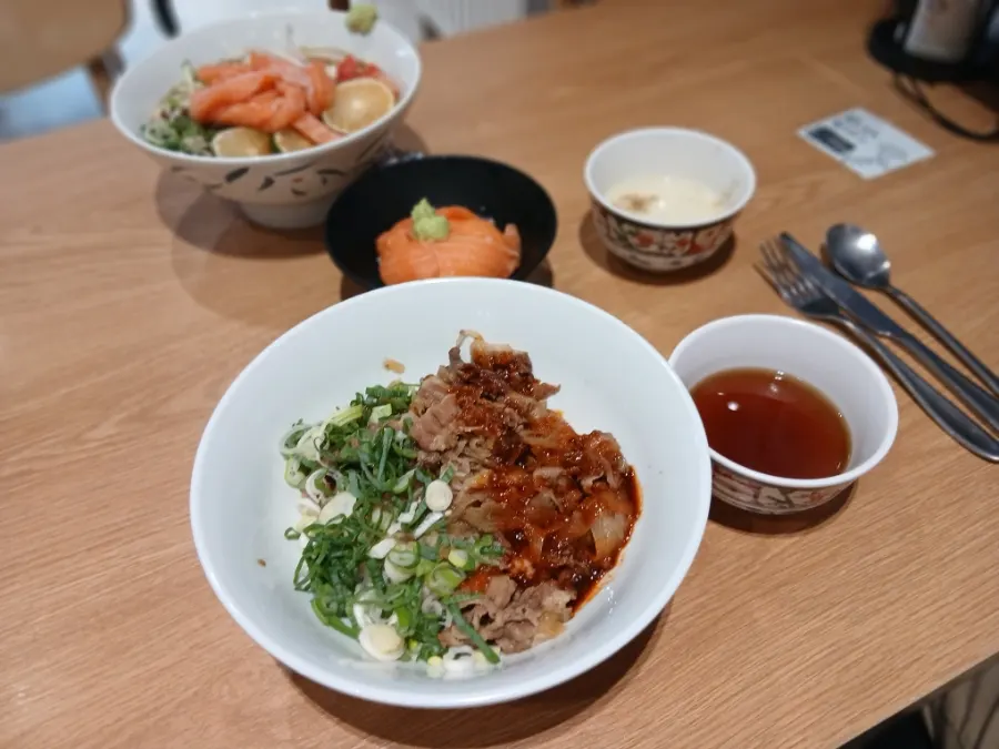 Plate of Gatjidong mixed pork cutlets