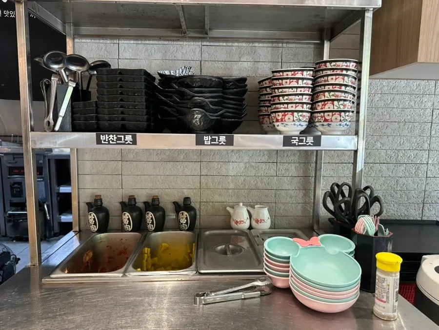 Self-serve bar with broth and old-style soup