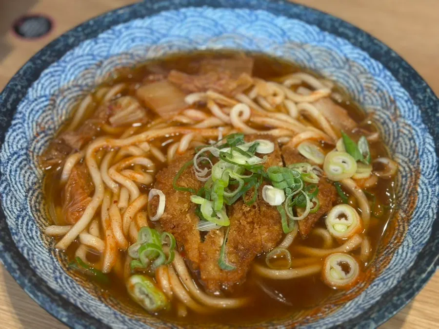 Pork cutlet kimchi nabe udon with kimchi and cutlet
