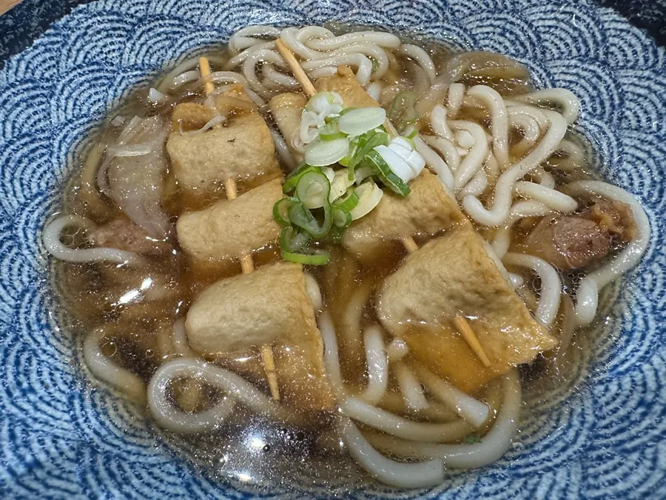 Meal spread at Gatjidong Noeun Branch
