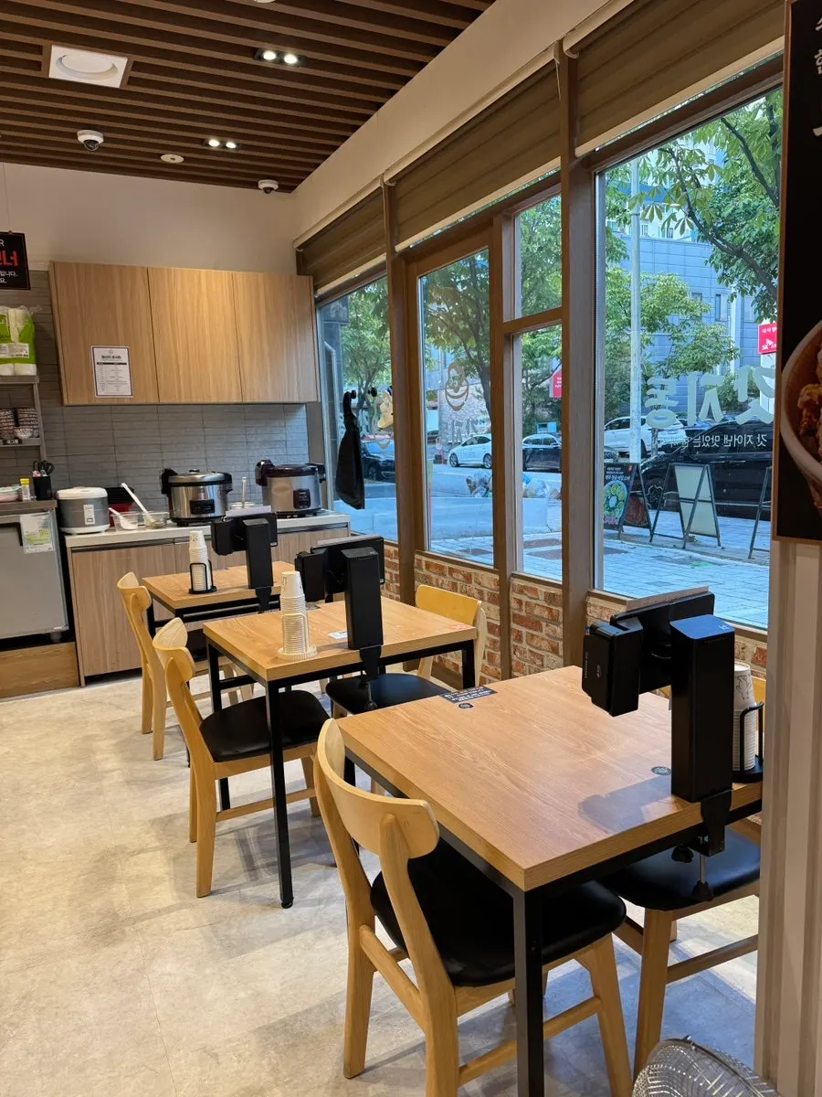 Interior of Gatjidong Noeun Branch with wood decor