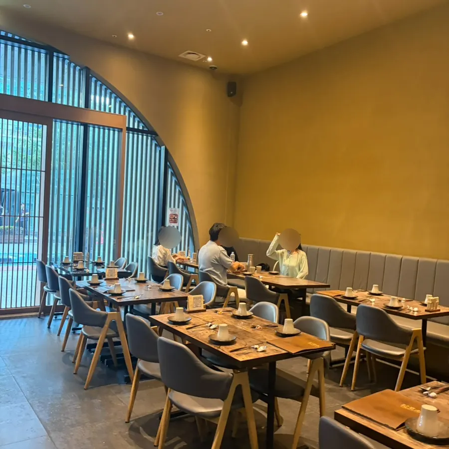 Table seating inside Gapposo under soft lighting