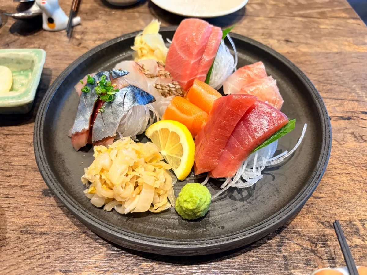 A full plate of Gapposo's aged assorted sashimi