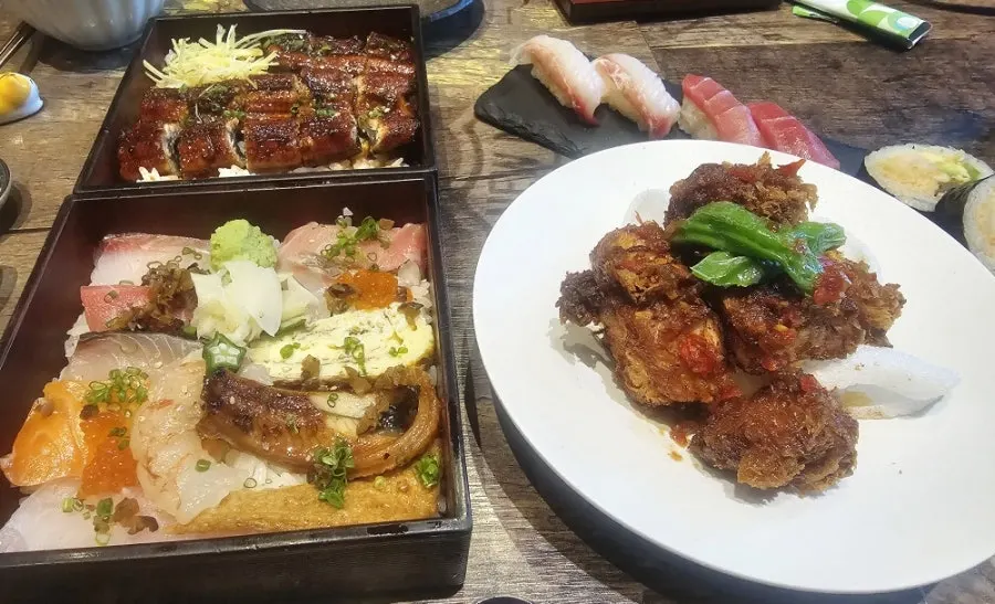 회와 해산물이 함께 나온 갓포소 요리