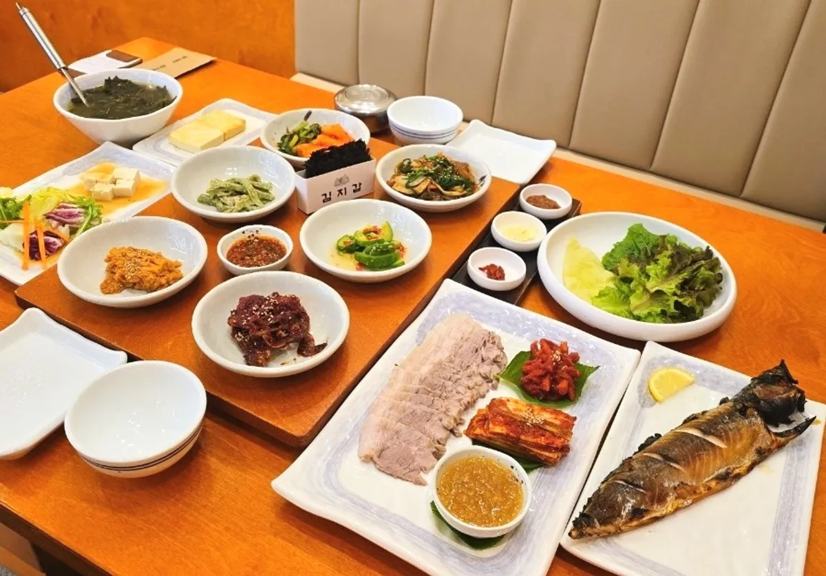 가야끝집 보쌈정식 2인 한 상 차림