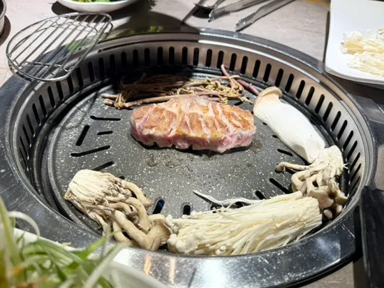 삼겹살 목살 항정살 가브리살 네 부위