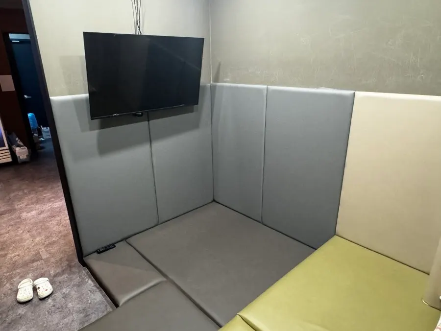 Restaurant space with a kids' viewing room