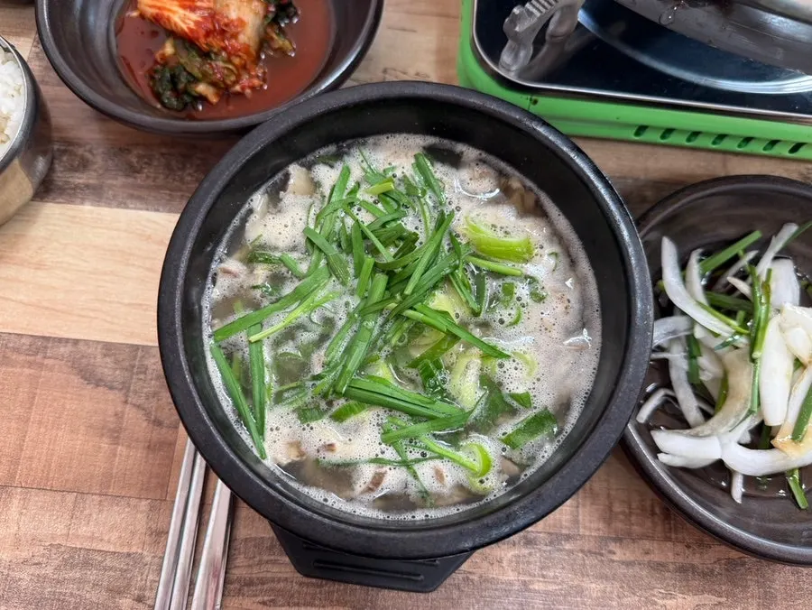 Mixed gukbap with intestine and sundae