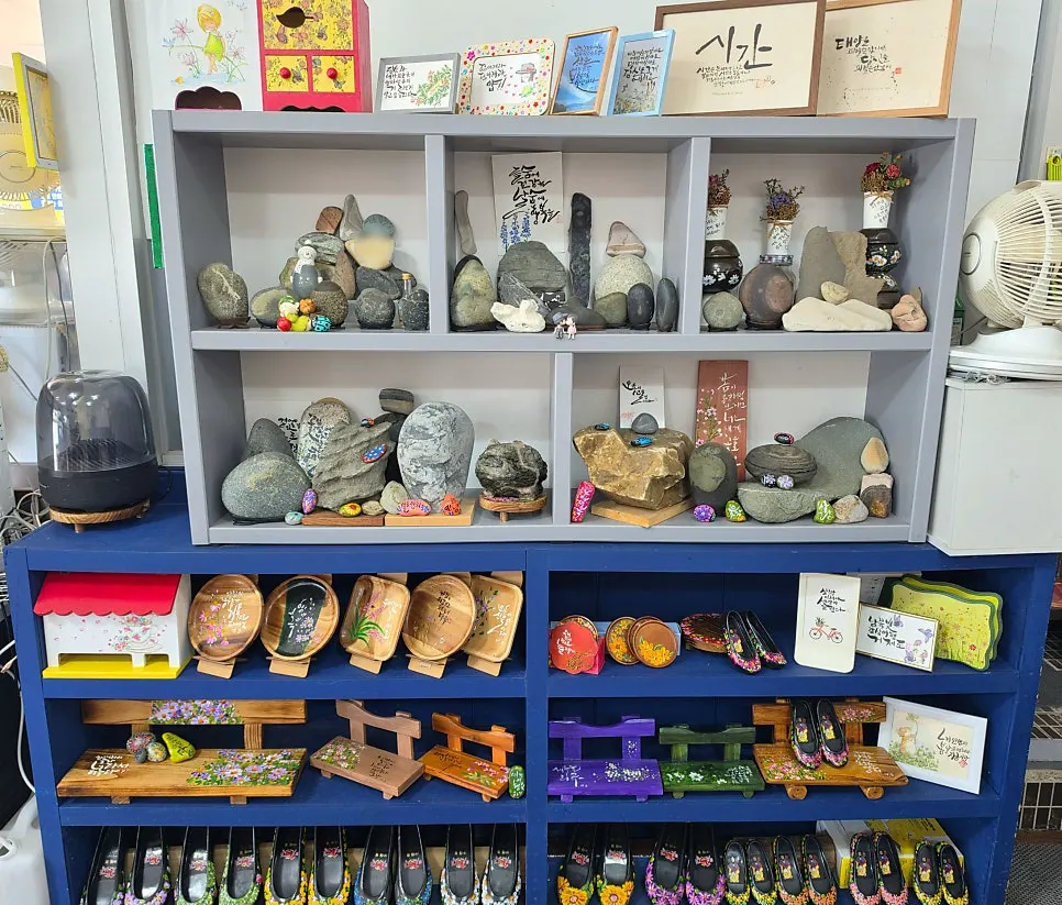 Bright and cheerful interior of Bongga Gukbap