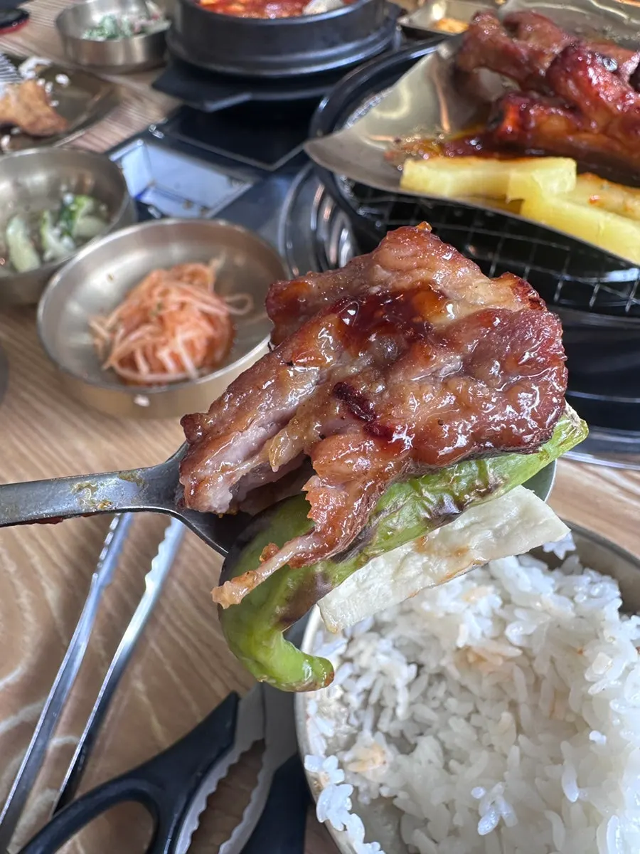등갈비구이 한 접시